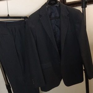 Boys dark blue nautica size 18 Reg suit